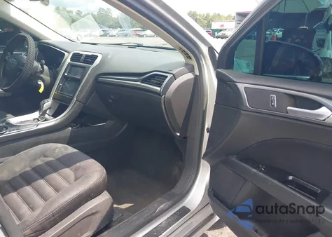 2013 Ford Fusion Se z USA, uszkodzony, nr VIN 3FA6P0H79DR361729